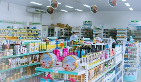 Em São Paulo, farmácias são notificadas por falta de testes para detecção da Covid-19