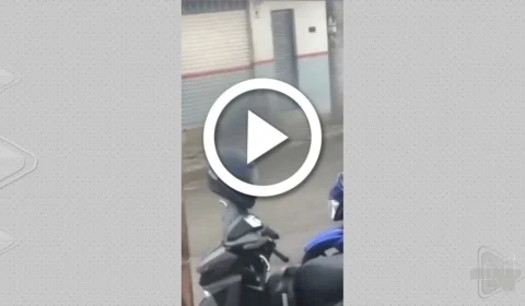 VÍDEO: casal é detido ao ser flagrado praticando sexo em avenida no interior de São Paulo