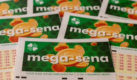 Vencedor da Mega-Sena que teve prisão decretada deve R$ 160 mil de pensão a filha com microcefalia