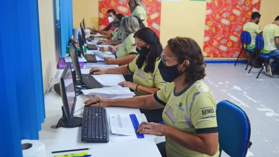 Em Parintins, servidores da educação recebem nesta semana os pagamentos do Fundeb e 13º salário