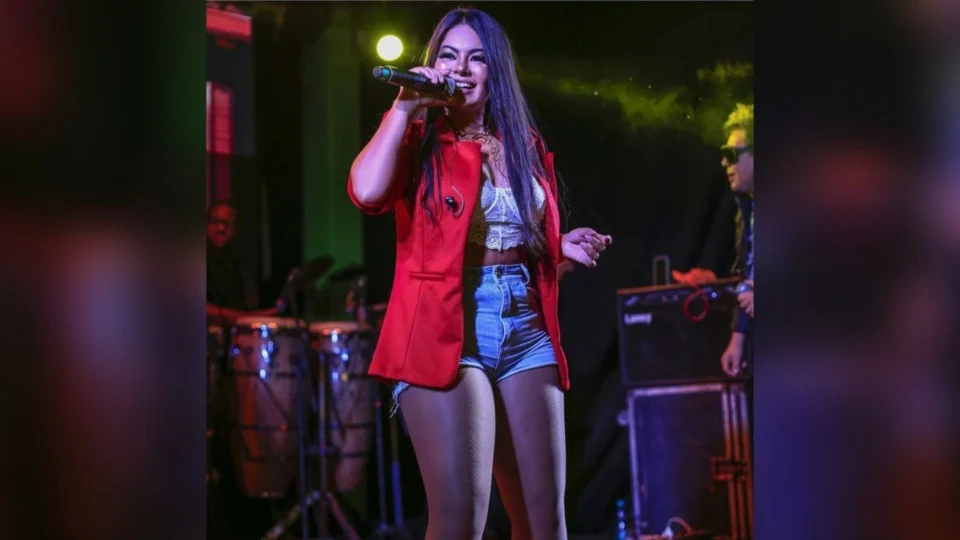 Paulinha Abelha, da banda Calcinha Preta, piora e está em coma na UTI, em Aracaju