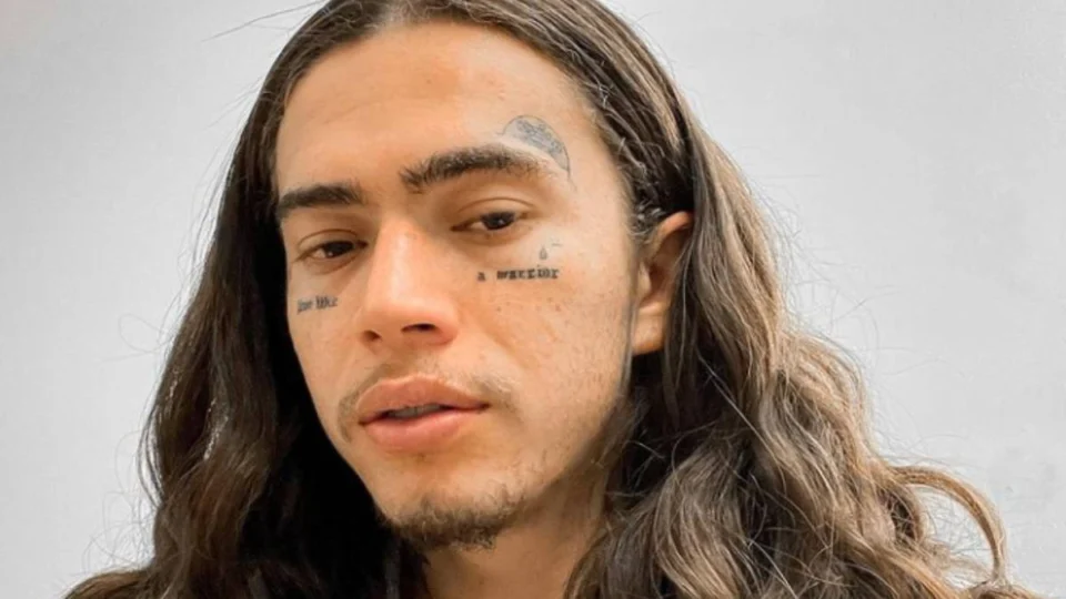 Whindersson Nunes anuncia leilão para ajudar indígenas atingidos pelas chuvas na Bahia