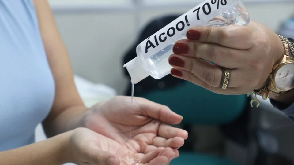 FVS alerta para cuidados durante festas de fim de ano para evitar disseminação da Covid e outros vírus respiratórios, no AM