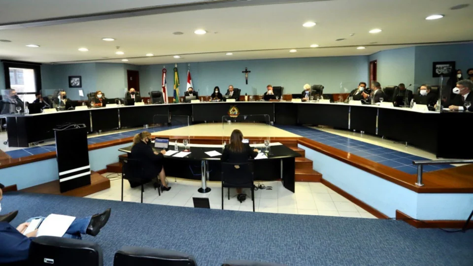 Ex-presidente da Câmara de Coari-AM é multado pelo TCE-AM em R$ 82,5 mil