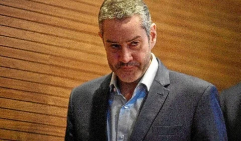 Após ser acusado de chamar funcionária de cadela, presidente afastado da CBF doa 1 tonelada de ração para entidade de animais