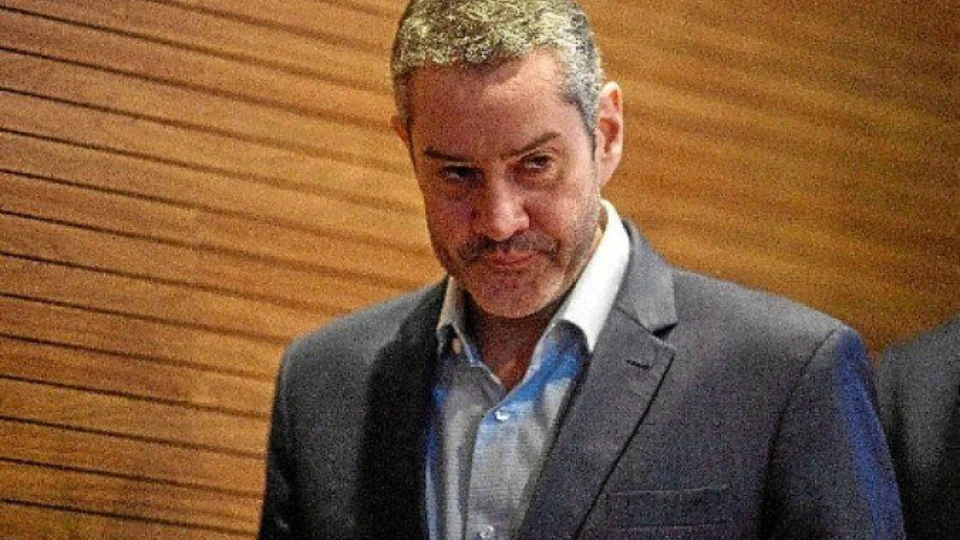 Após ser acusado de chamar funcionária de cadela, presidente afastado da CBF doa 1 tonelada de ração para entidade de animais