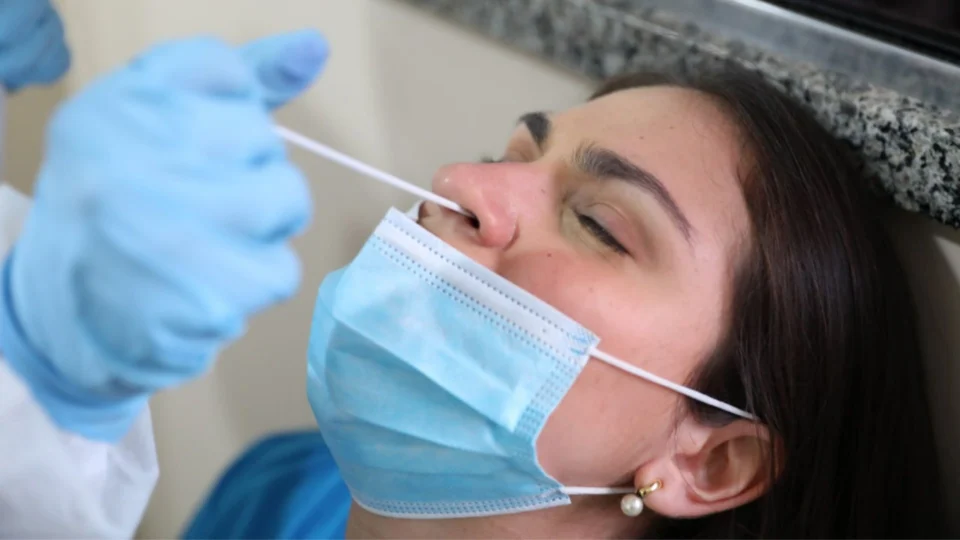 Amazonas registra 67 novos casos de Covid-19 e duas mortes em Boca do Acre e Lábrea