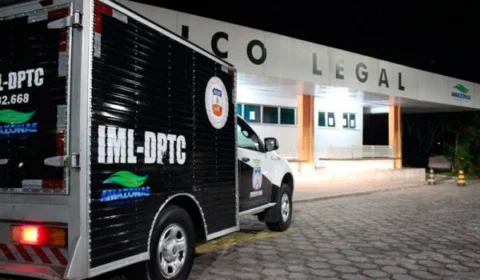 Após perseguição, jovem é executado com vários tiros em beco de Manaus