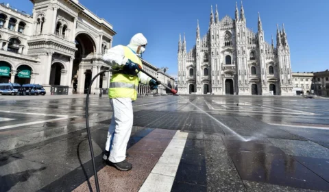 Vacina será obrigatória para trabalhadores de escolas e segurança na Itália