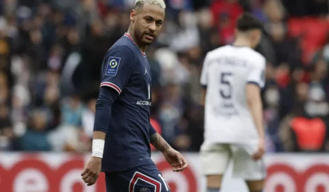Neymar afirma que eliminação do PSG da Champions resulta em dias ‘complicados’