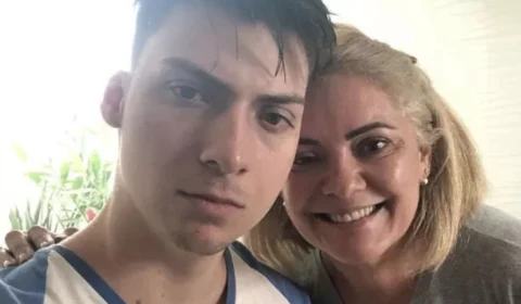 Empresas de mãe de Renan Bolsonaro podem ter sido usadas para ocultar rachadinha, diz MP