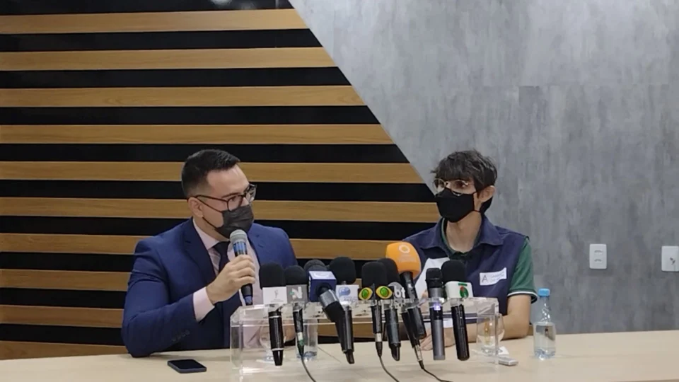 Em entrevista, vereadores Rodrigo Guedes e Amom Mandel comentam Ação Popular