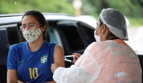 Manaus oferece 22 pontos de vacinação contra a Covid-19 neste sábado