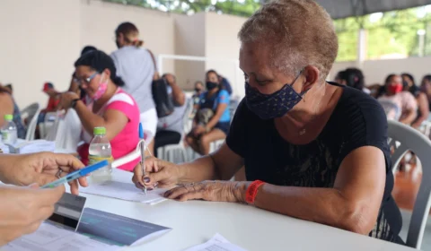 Cartões do ‘Auxílio Estadual Permanente’ são entregues em 6 municípios do AM nesta segunda