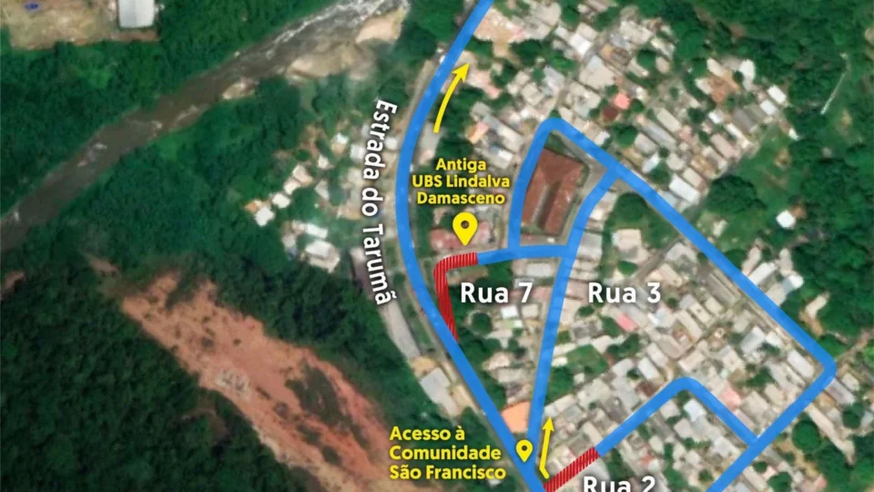 Seinfra interdita via na Comunidade São Francisco, na estrada do Tarumã, em Manaus