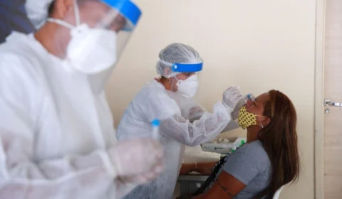 Após redução na média diária de casos e hospitalizações por Covid, Amazonas retorna à fase laranja