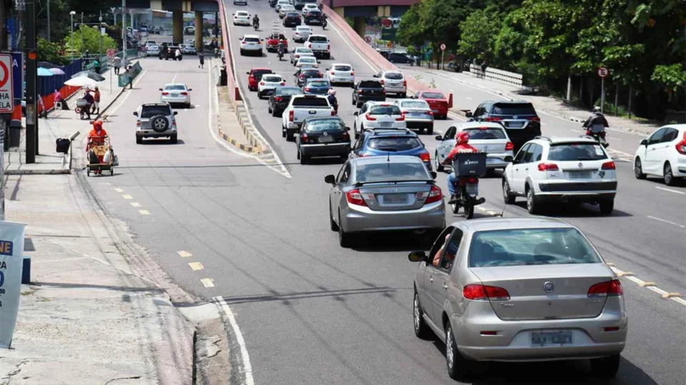 No AM, frota de veículos cresce 4% em 2021, aponta Detran