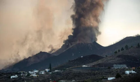 La Palma: Aeroporto da ilha fica paralisado por erupção do vulcão Cumbre Vieja