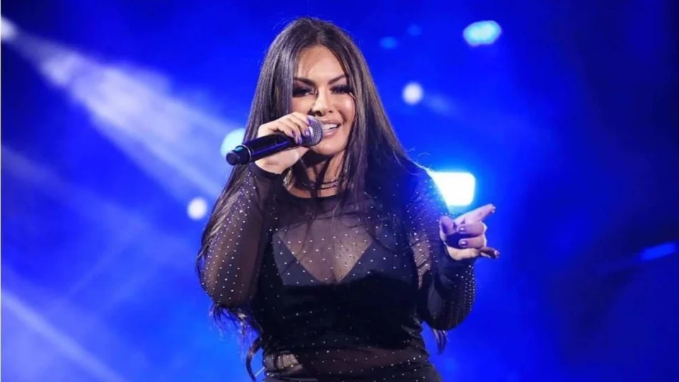 Com morte de Paulinha Abelha, Calcinha Preta perde segundo vocalista em menos de 4 meses