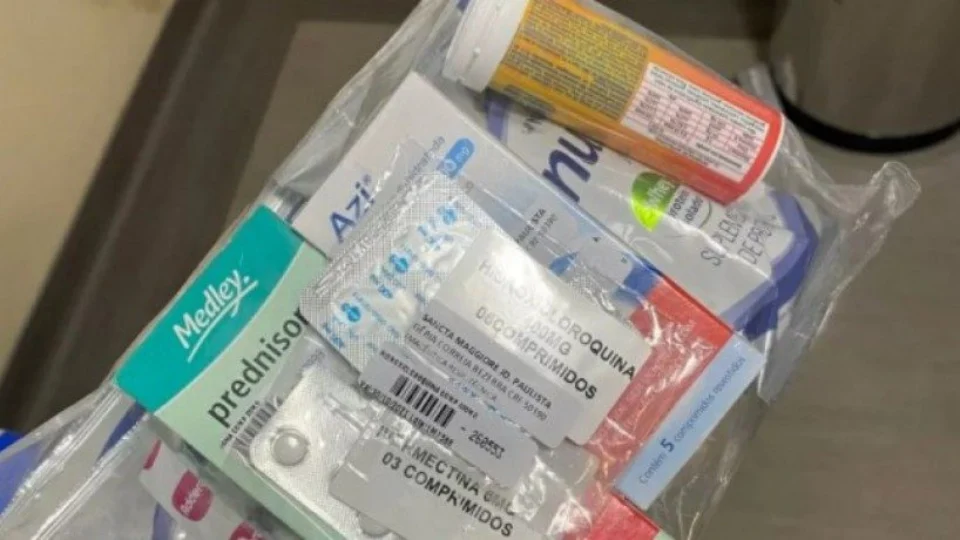 Portaria do governo que defende ‘kit Covid’ é rejeitada pelo Comitê da Associação Médica Brasileira