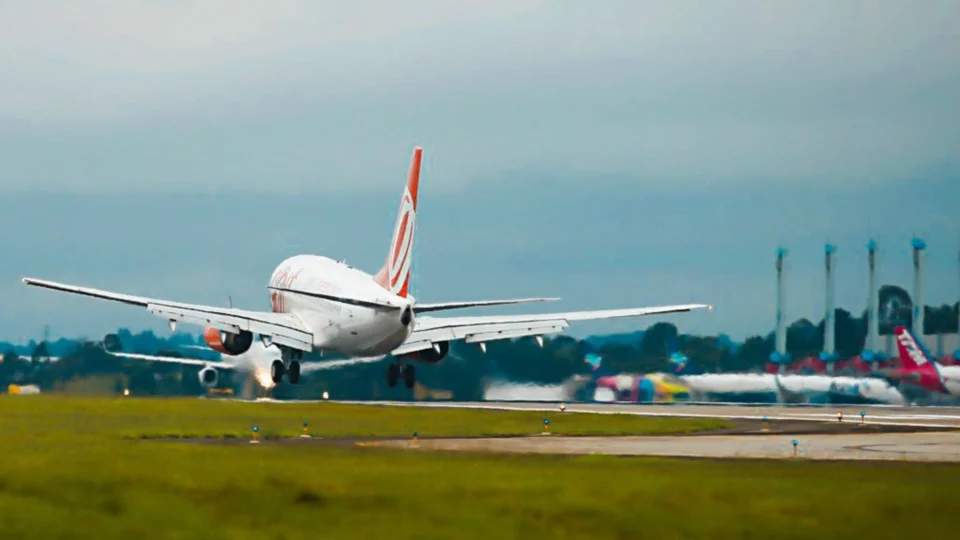 Aeroportos brasileiros devem movimentar quase 3 milhões de passageiros durante as festas de fim de ano