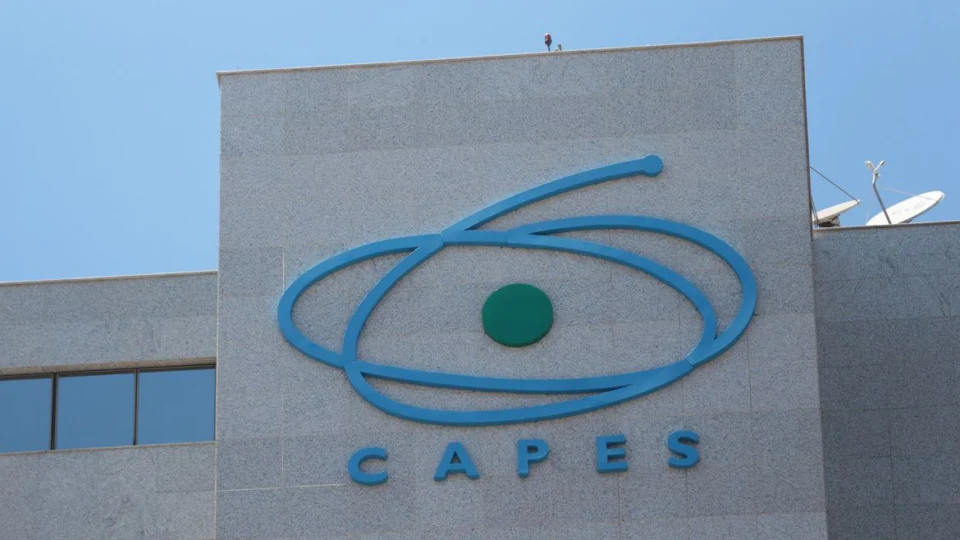 Capes promove competição para alunos de alta capacidade