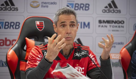 Técnico Paulo Sousa comanda primeira atividade no Flamengo