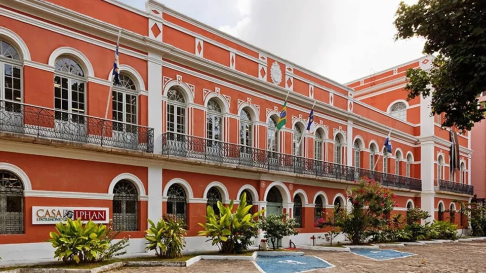 Liminar que afastou presidente do Iphan do cargo é suspensa pela justiça do RJ