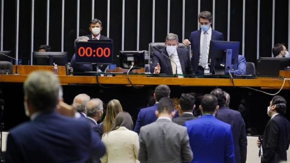 Texto-base de projeto que define novo Código Eleitoral é aprovado na Câmara; entenda