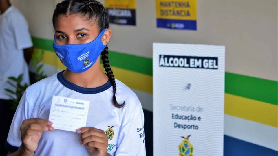 Em 61 municípios do interior, cerca de 217 mil alunos retornam às aulas 100% presenciais