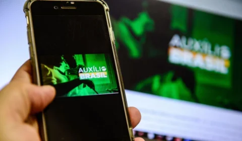 Auxílio Brasil: beneficiários com NIS terminado em 3 recebem o pagamento nesta quinta-feira