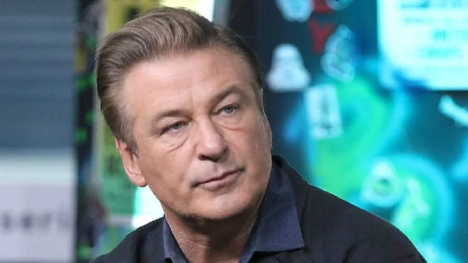 Mulher morre durante gravação do filme “Rust”, produzido por Alec Baldwin