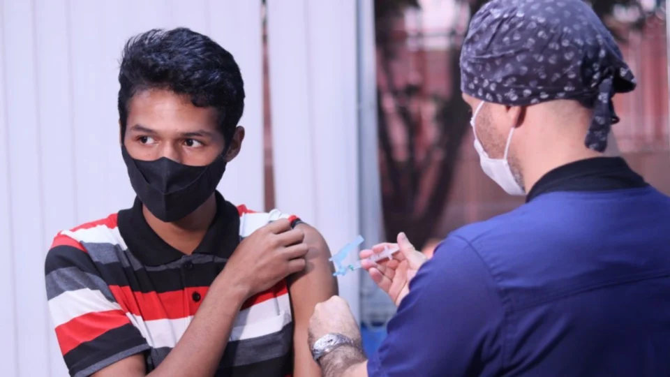 Manaus terá 16 pontos de vacinação contra a Covid-19 neste sábado