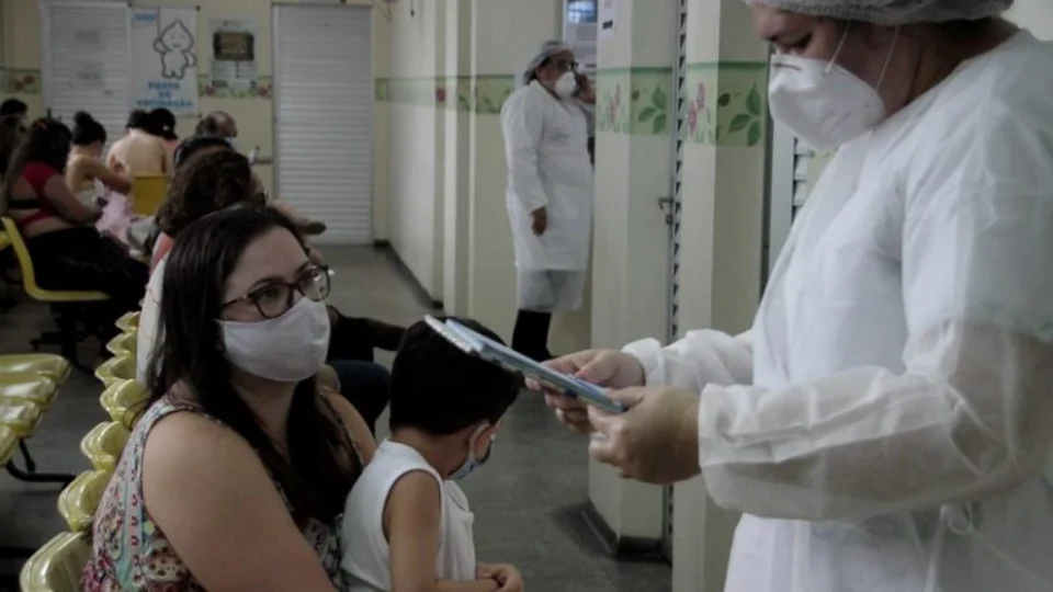 Mais de 20 tipos de vacinas estão disponíveis na ‘Campanha de Multivacinação’, em Manaus