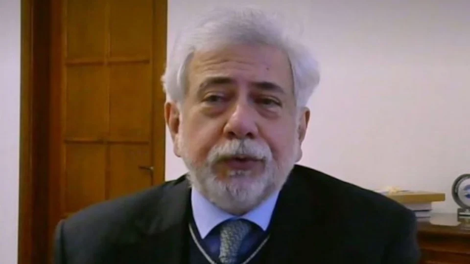 Embaixador brasileiro na Ucrânia e equipe deixam a capital Kiev