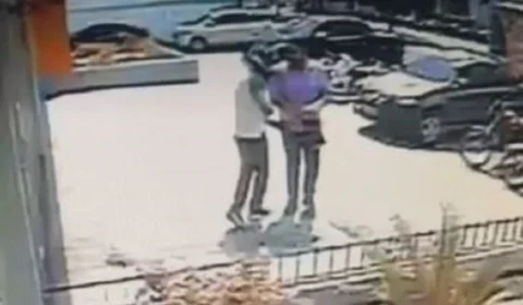 Homem devolve R$ 45 mil roubado por ele de funcionário de supermercado no CE