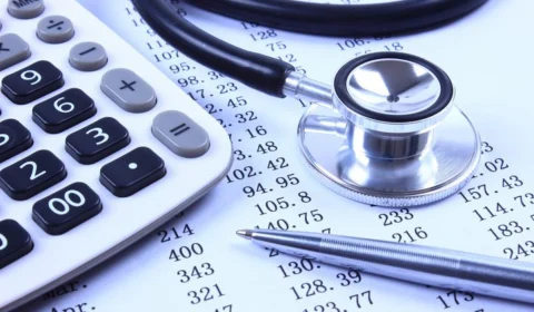 ANS suspende a comercialização de 12 planos de saúde no Brasil