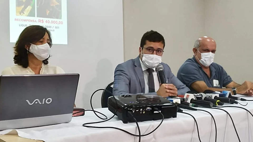 R$ 40 mil: pais do sargento morto em cafeteria oferecem recompensa para quem denunciar assassino