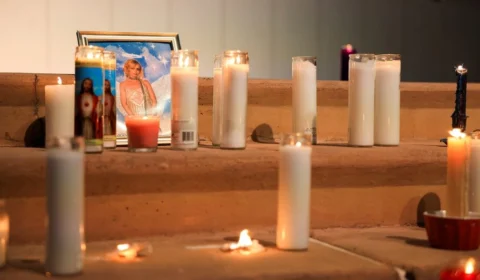 Diretora morta durante gravação do filme Rush recebe homenagem de americanos