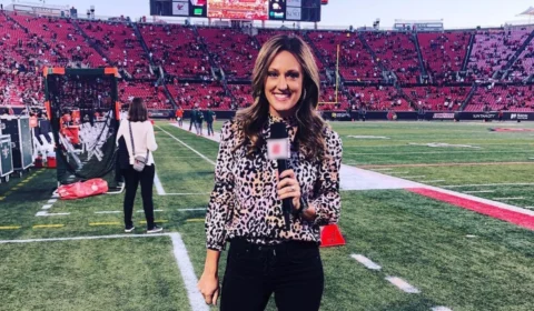 Repórter deixa emissora de TV após se recusar a tomar vacina da covid-19