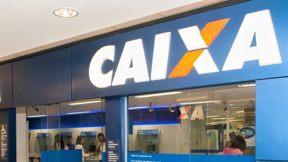 Banco Central multa Caixa em R$ 200 mil por cobrança indevida de tarifas