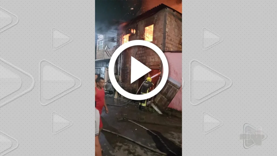 VÍDEO: irmãos morrem após incêndio em casa na Zona Leste de Manaus
