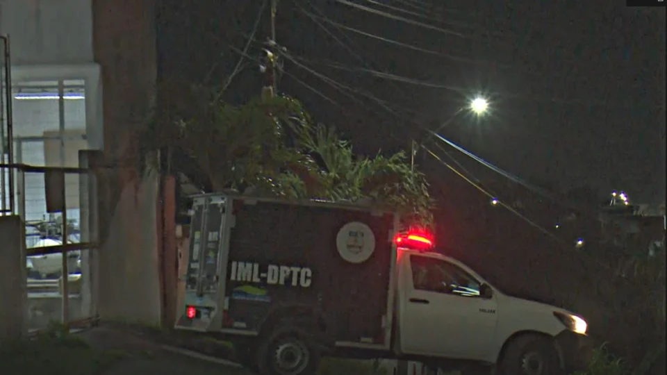 VÍDEO: Em Manaus, ataque de facção criminosa deixa um morto e outro ferido no Tarumã