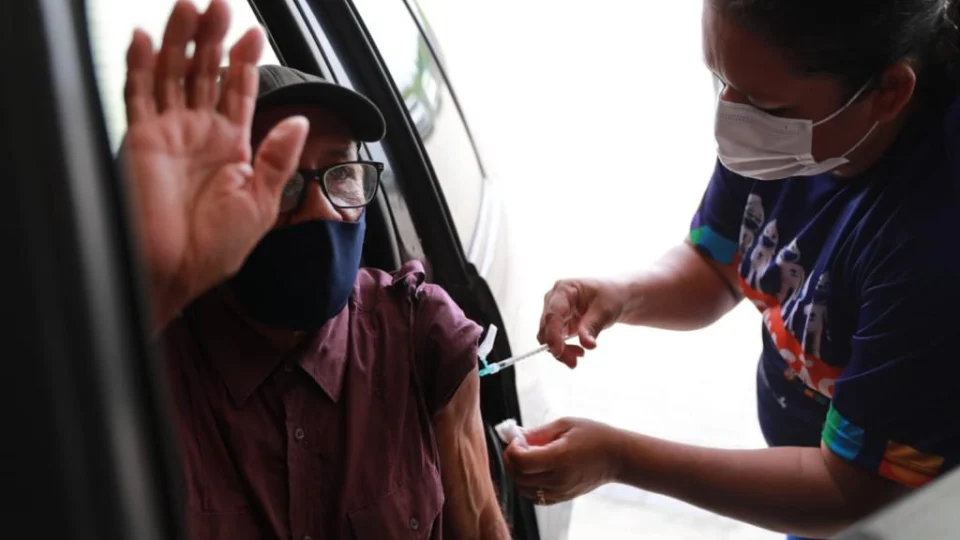 ‘Megavacinação’ em Manaus terá mais de 50 pontos de atendimento ao longo da semana  