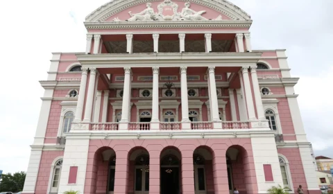 Celebração dos 125 anos do Teatro Amazonas será exibida em exposição na próxima semana