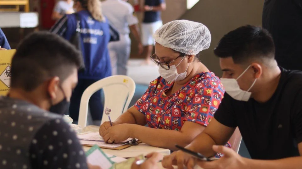 Manaus terá 23 pontos de vacinação contra a Covid-19 disponíveis neste sábado