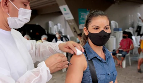 COVID-19: confira os pontos de vacinação nesta quinta-feira, em Manaus