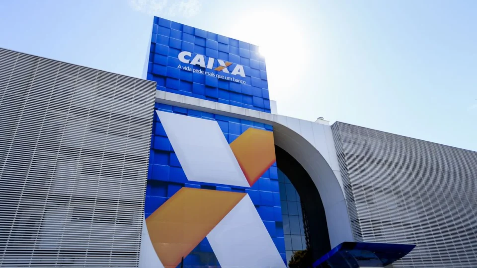 Agências da Caixa voltam ao horário de atendimento normal nesta terça-feira