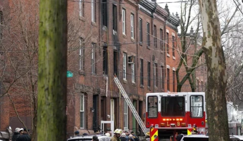 Incêndio em prédio residencial deixa 13 mortos, incluindo 7 crianças, nos EUA