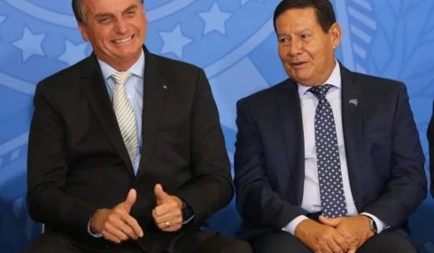 TSE forma maioria e arquiva cassação da chapa Bolsonaro-Mourão